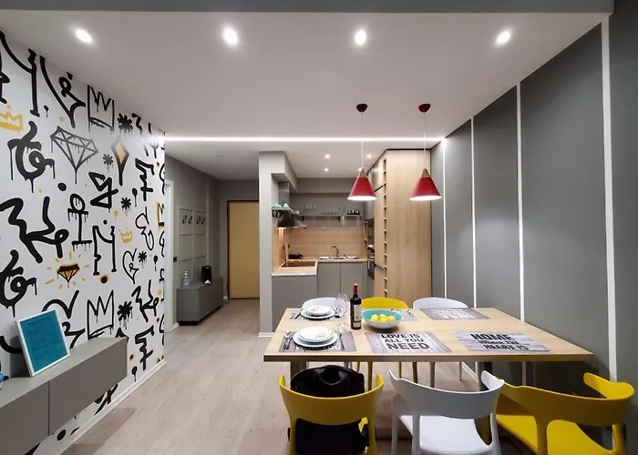 Lägenhet Helga's Deluxe 3 Tirana