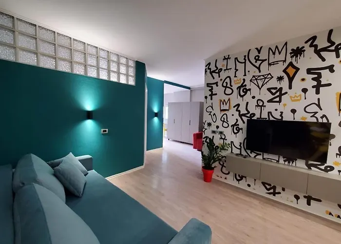 Helga's Deluxe 3 * Tirana