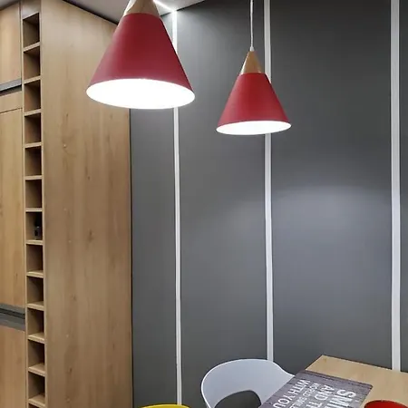 Helga's Deluxe 3 * Тирана