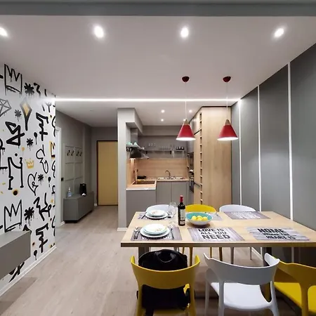 Apartman Helga's Deluxe 3 Tirana