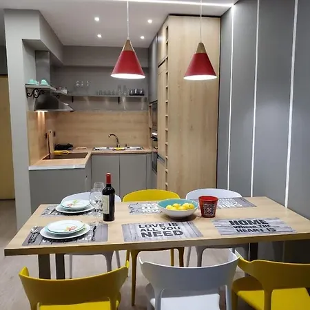 Helga's Deluxe 3 Apartment Tirana
