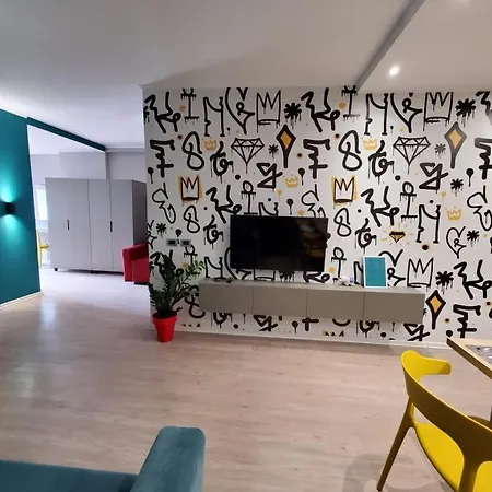 Apartman Helga's Deluxe 3 Tirana