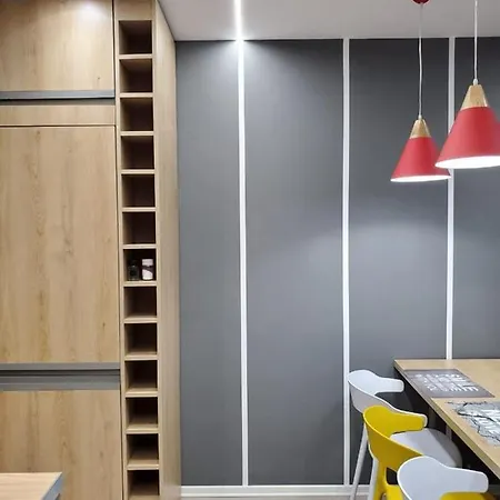 Helga's Deluxe 3 Апартаменты Тирана